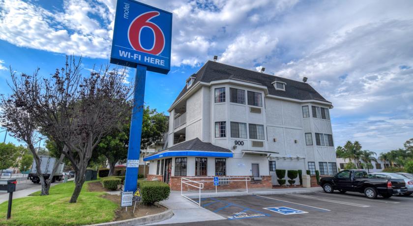Отель Motel 6 Escondido