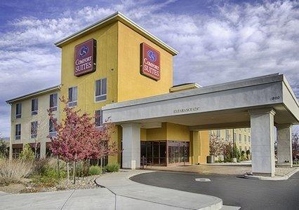 Отель Comfort Suites Fernley