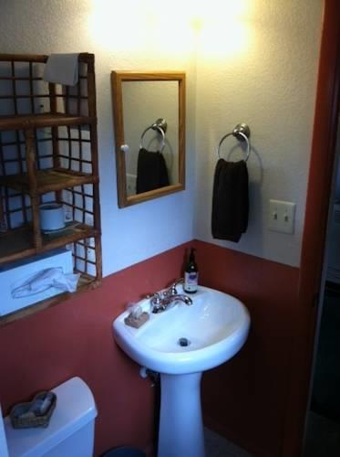 Мини-отель Elden Trails Bed and Breakfast