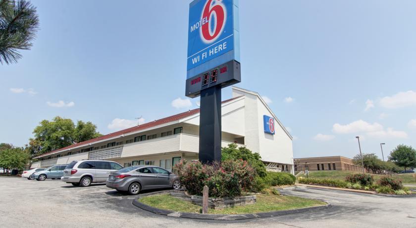 Отель Motel 6 Florissant Missouri