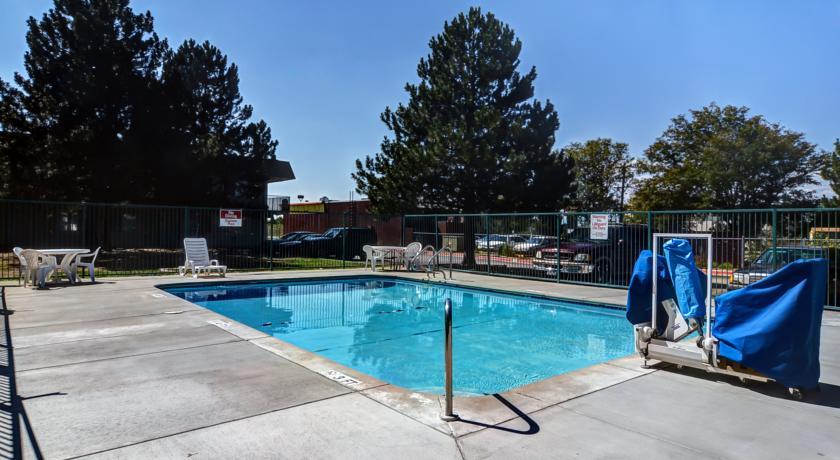 Отель Motel 6 Fort Collins