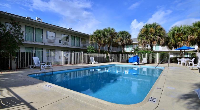 Отель Motel 6 Fort Pierce