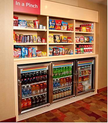 Отель TownePlace Suites Fort Wayne North