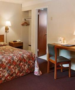 Отель Knights Inn Franklin
