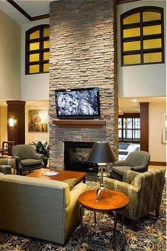 Отель Staybridge Suites Milwaukee Airport South