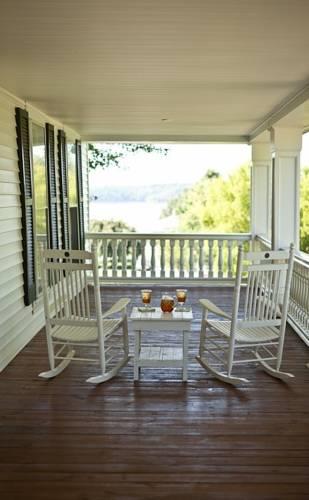 Мини-отель Maple Hill Bed and Breakfast