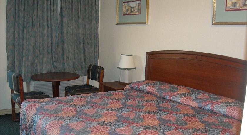 Отель Coronado Inn