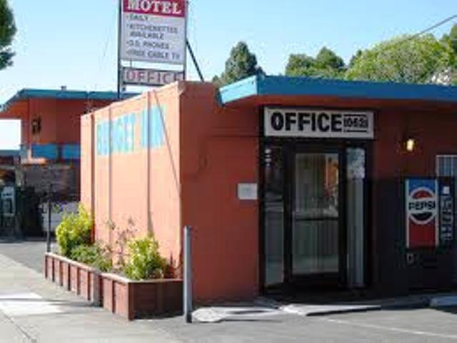 Отель Budget Inn