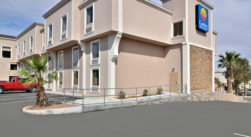 Отель Comfort Inn & Suites I-10 Airport