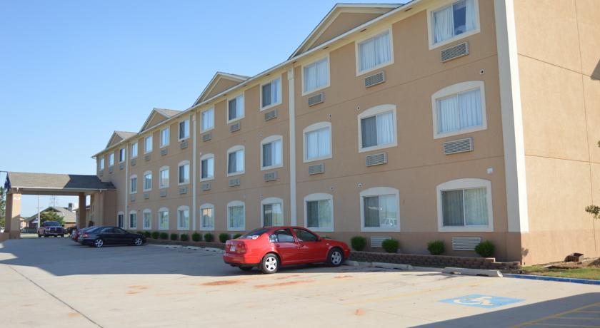 Отель Baymont Inn and Suites El Reno