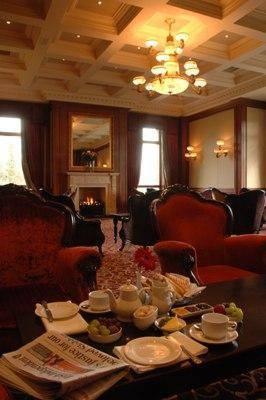 Отель Mount Errigal Hotel, Conference & Leisure Centre