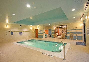 Отель SpringHill Suites Charleston North