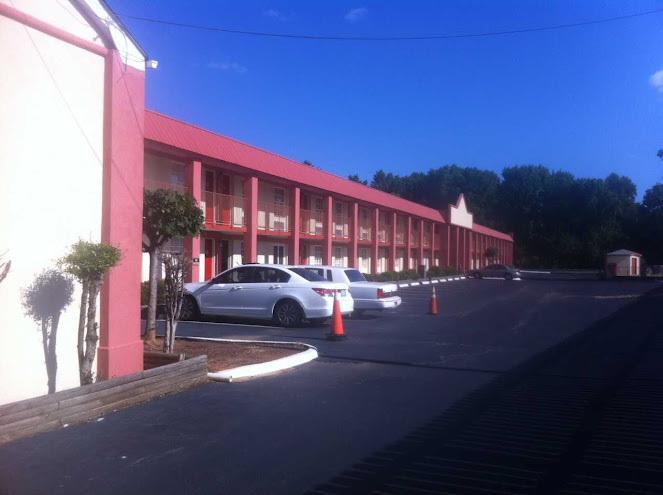 Отель Budget Inn - Charlotte