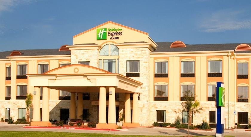 Отель Holiday Inn Express and Suites Beeville