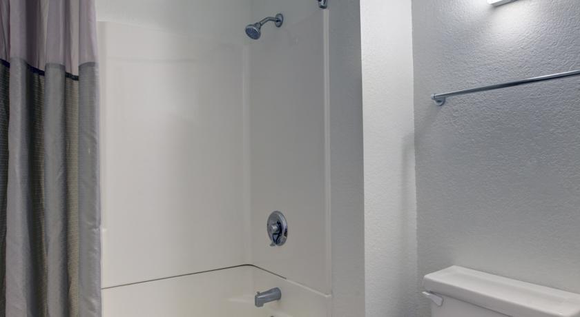 Отель Motel 6 Los Angeles - Bellflower