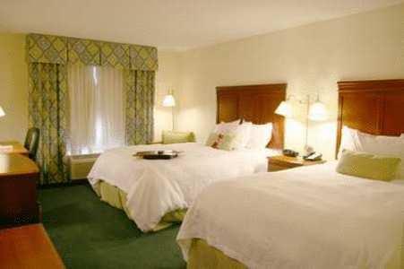Отель Hampton Inn Charlotte-Belmont at Montcross