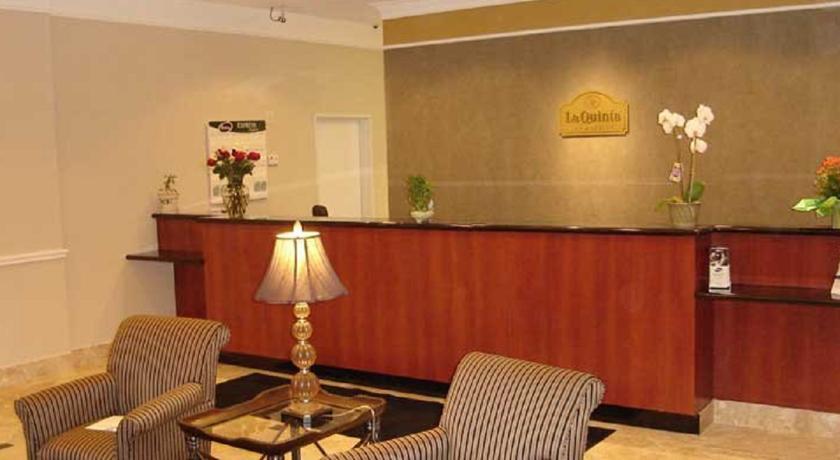 Отель La Quinta Inn and Suites Belton