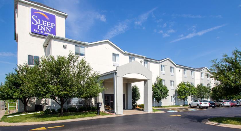 Отель Sleep Inn and Suites Davenport