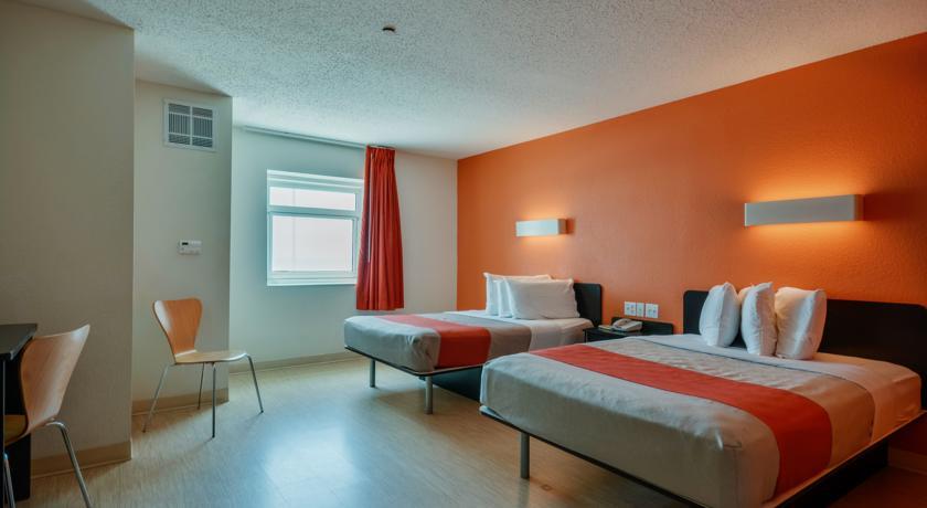 Отель Motel 6 Biloxi - Beach