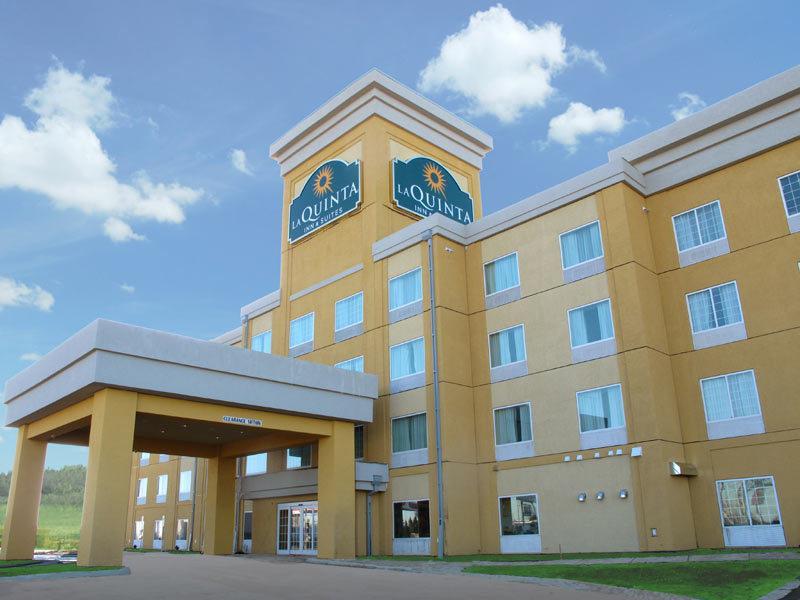 Отель La Quinta Inn & Suites Bismarck