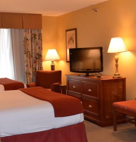 Отель Holiday Inn Express Hotel & Suites Bloomington
