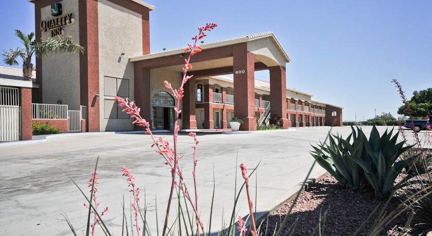 Отель Quality Inn Blythe