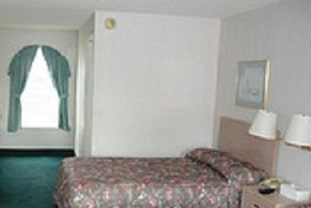 Отель Key West Inn Boaz