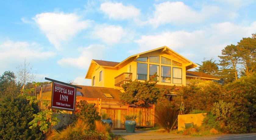 Отель Bodega Bay Inn