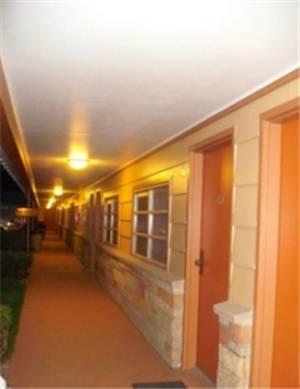 Отель Americas Best Value Inn Bradford