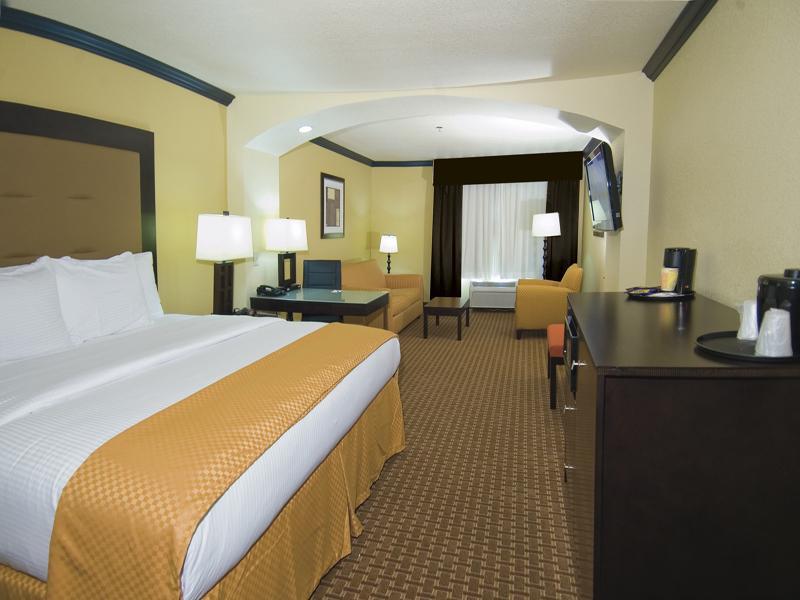 Отель La Quinta Inn & Suites Brandon Jackson Airport East