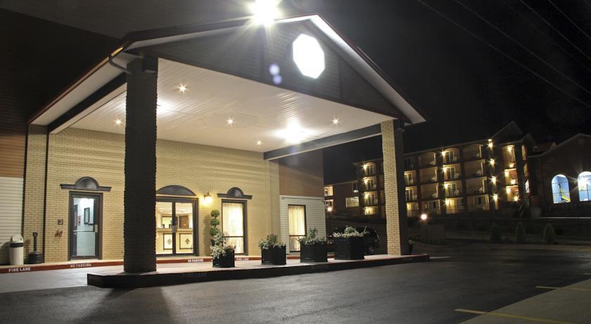 Grand View Inn & Suites