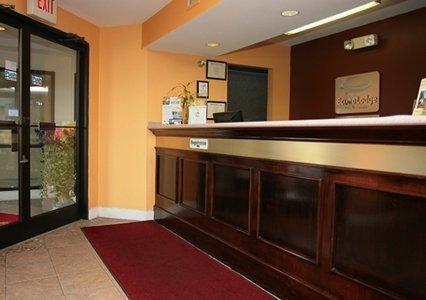 Отель Econo Lodge Inn & Suites I-65