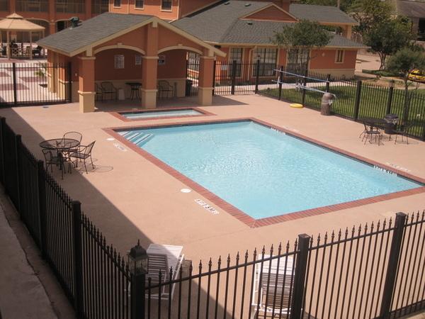 Отель Executive Inn Brookshire