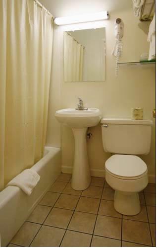 Отель Knights Inn Brunswick