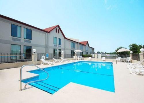 Отель Econo Lodge