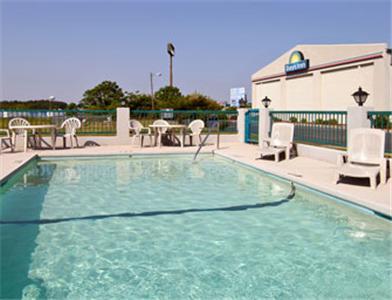 Отель Days Inn Byron