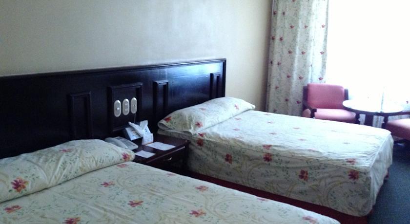 Отель Real De Uruapan Hotel