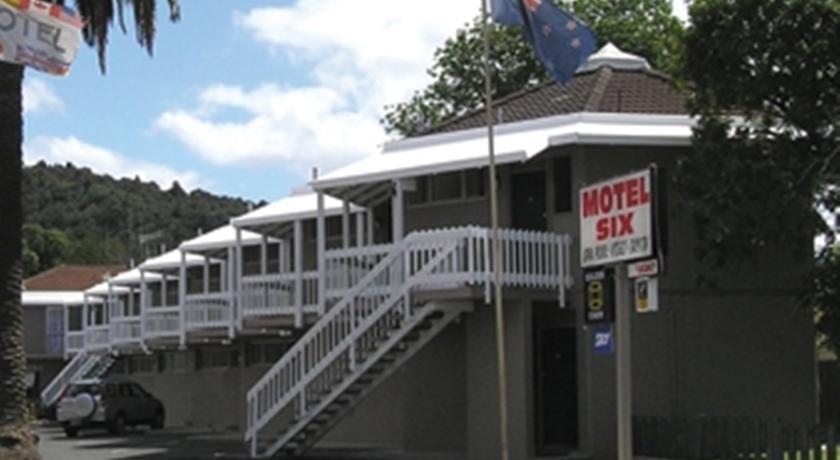 Отель Motel Six