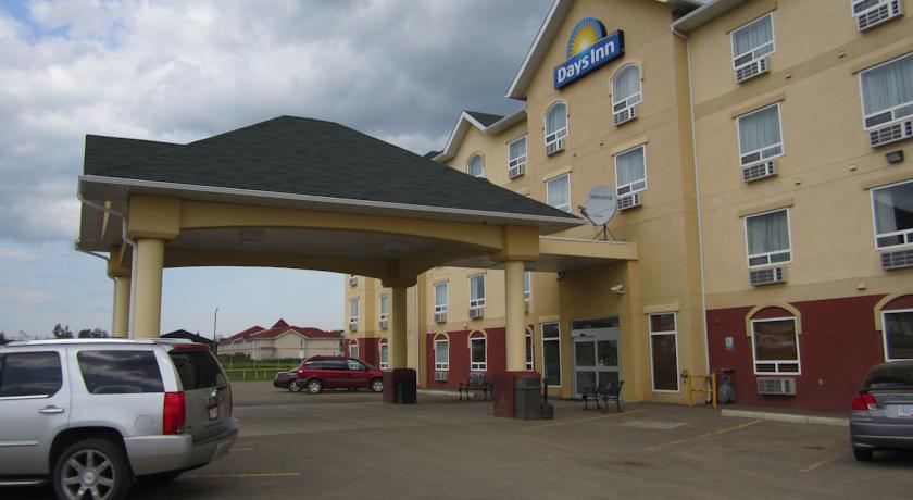 Отель Days Inn Dawson Creek
