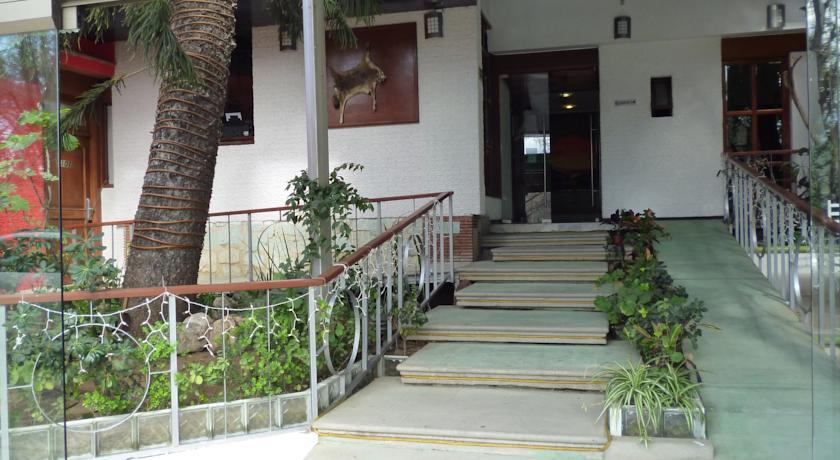 Отель Hotel Q
