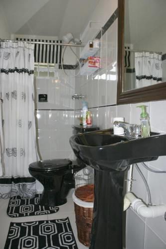 Апартаменты Annwin Apartment