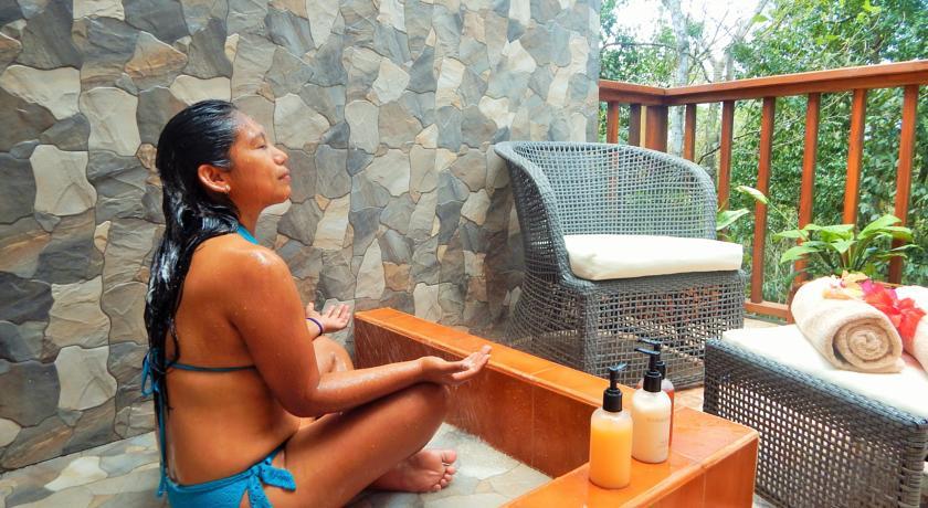 Отель Mariposa Jungle Lodge