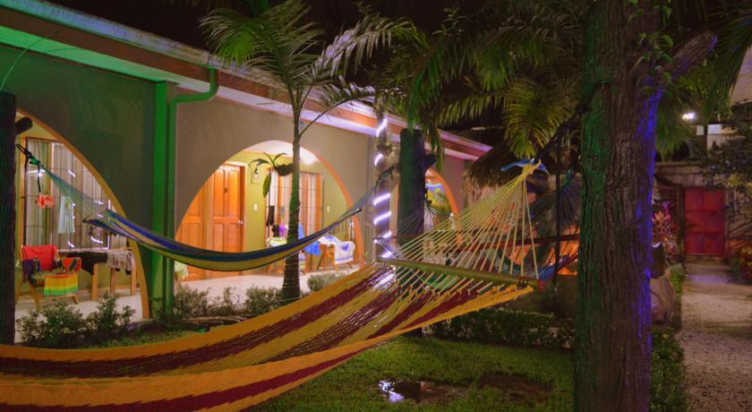 Hostel Backpackers La Fortuna
