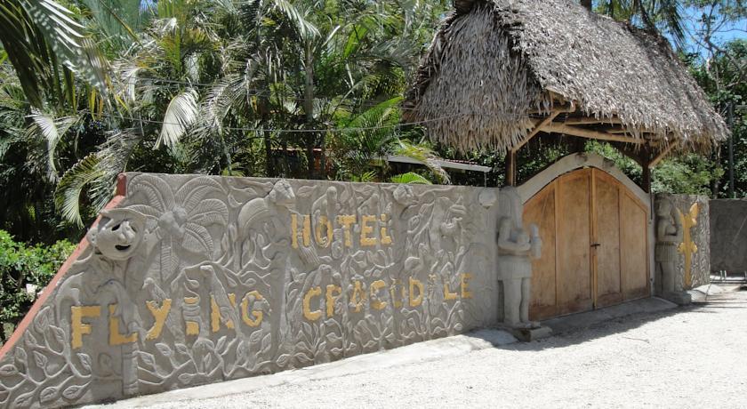 Отель Hotel Flying Crocodile