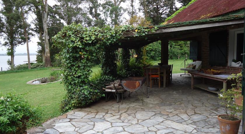 Мини-отель Bed & Breakfast Faraway Farm House