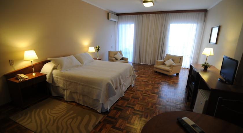 Отель Hotel Los Cedros