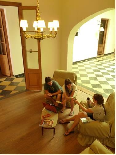 Отель Oriental Hostel