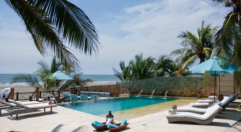 Karmairi Hotel Spa