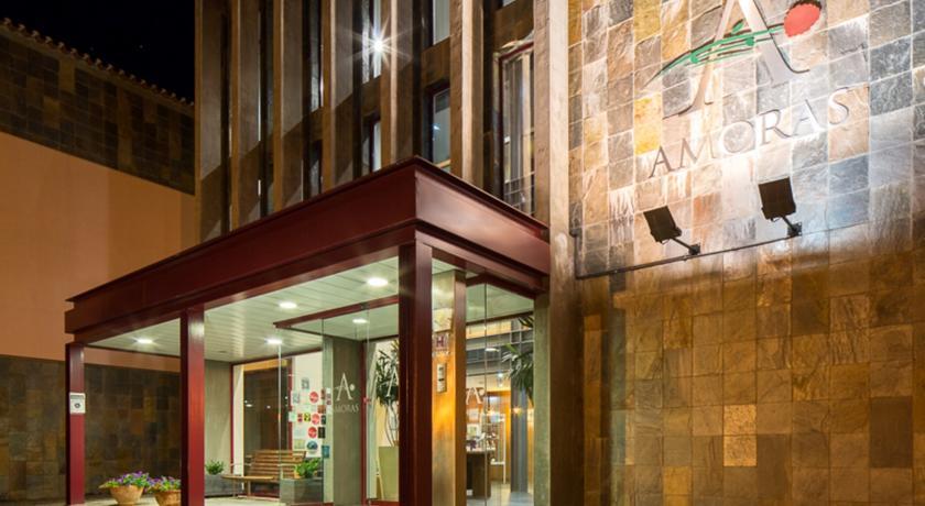 Отель Hotel Amoras