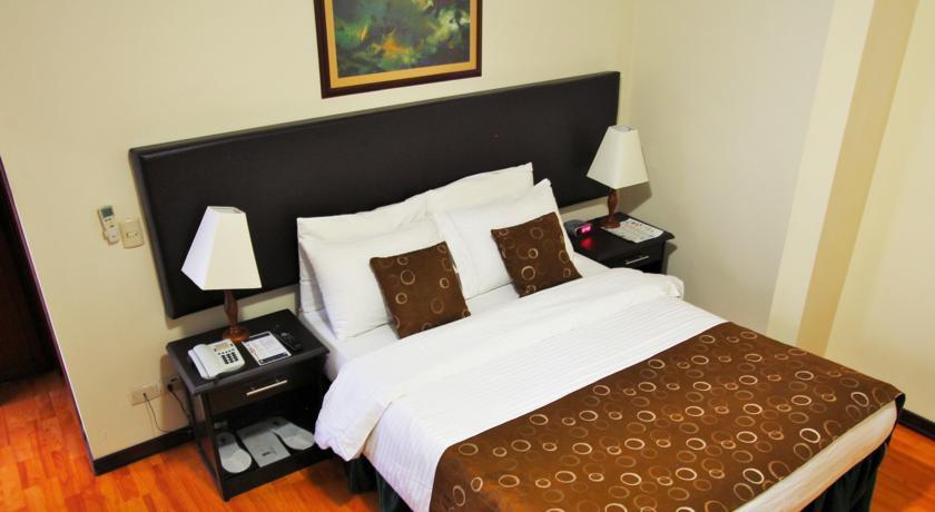 Отель Hotel San Fernando Real